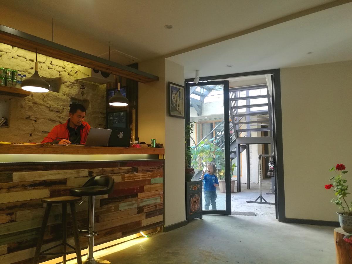 Fengma Feiyang Hostel Lhasa Dış mekan fotoğraf